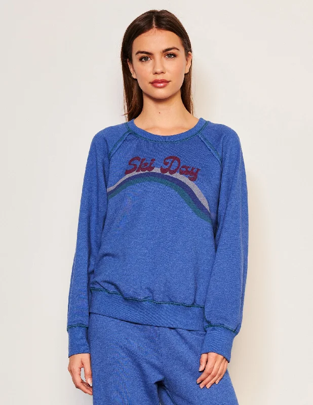 Sundry Ski Day Raglan Sweatshirt in Symphony