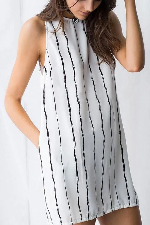 Wholesale Round Neck Sleeveless Stripe Mini Dresses